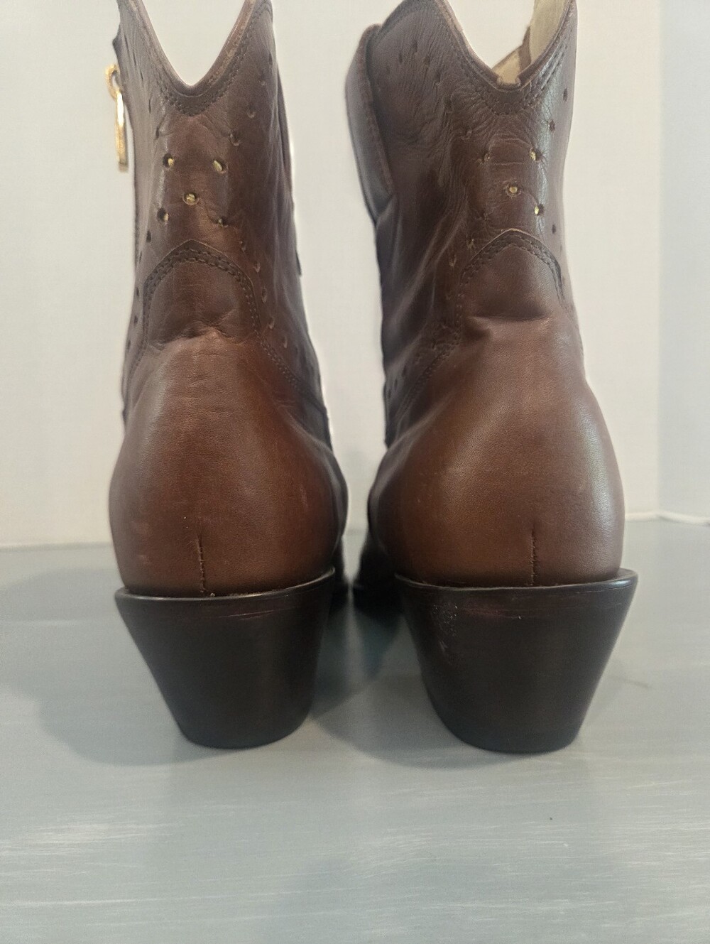 Lucchese Charlie 1 Horse Brown Studded Western Ankle Boots - Women size 9 - Picture 9 of 13